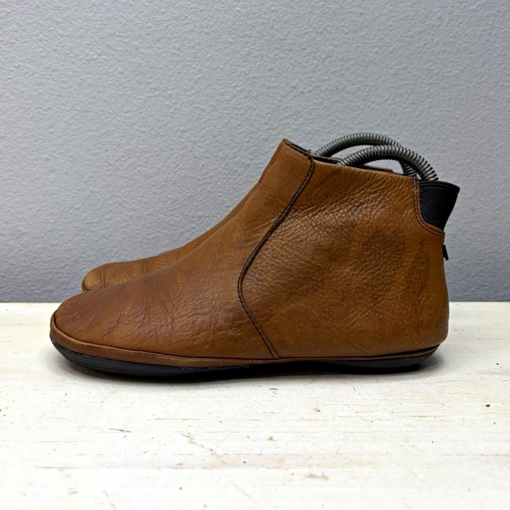 Camper Girl* Brown Leather Right Ankle Boots Size 35